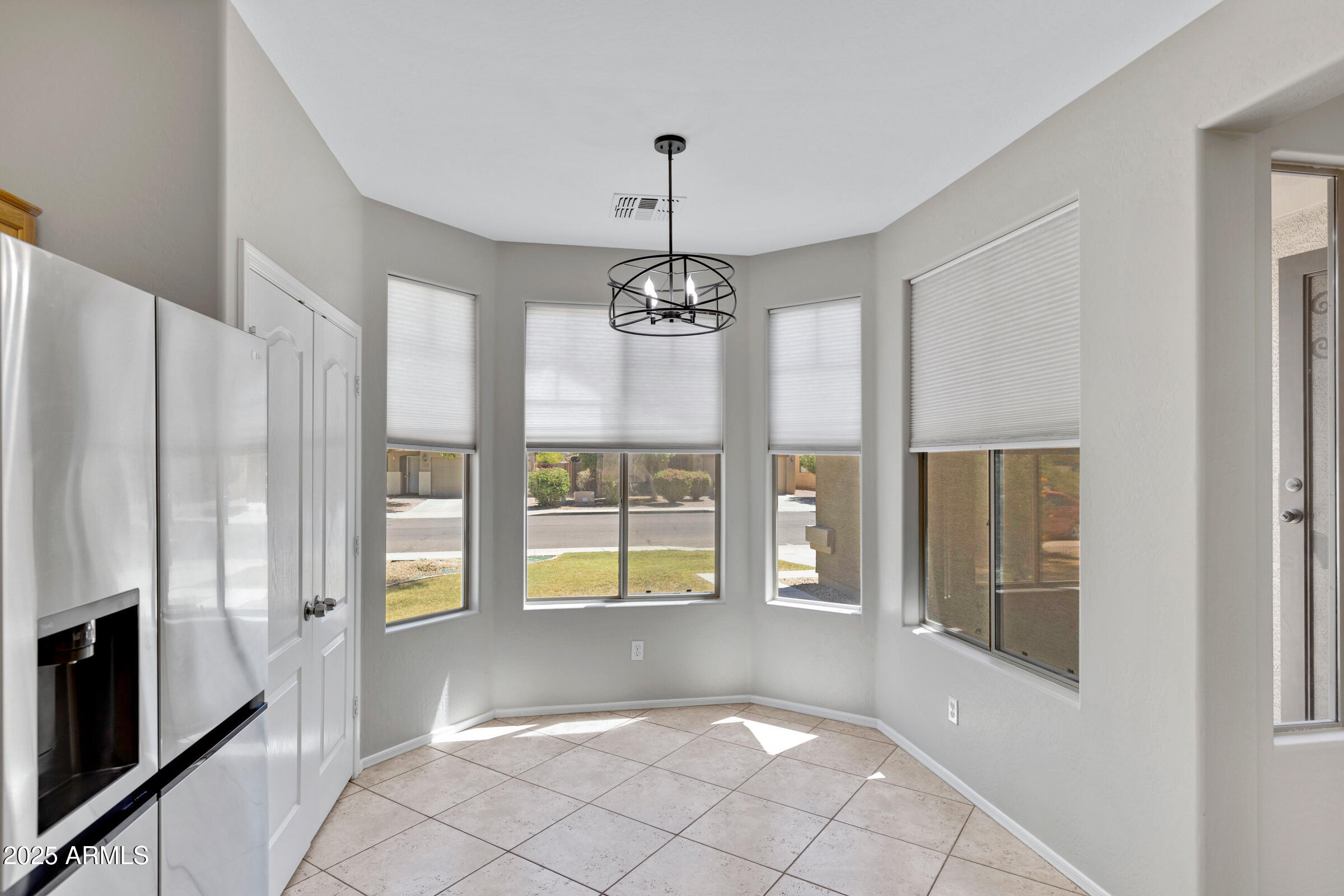 16188 West Hearn Road Surprise, AZ 85379 - Photo 10 of 27 16188 W Hearn Rd-11