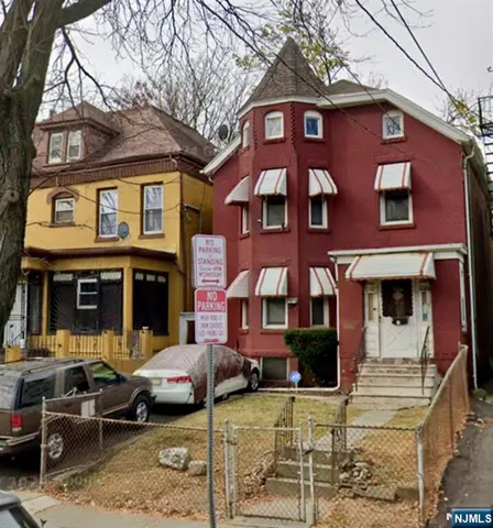 $399,999 | 570 Summer Avenue, Newark, NJ 07104
