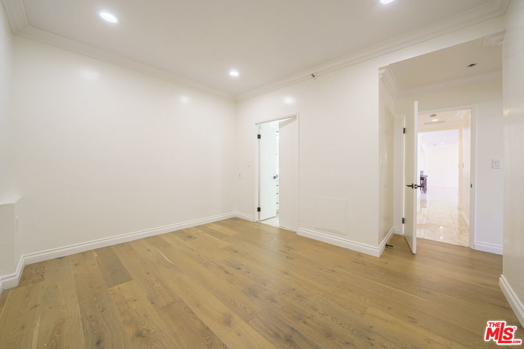 600 West 9th Street, Unit 1502 Los Angeles, CA 90015 - Photo 20 of 37