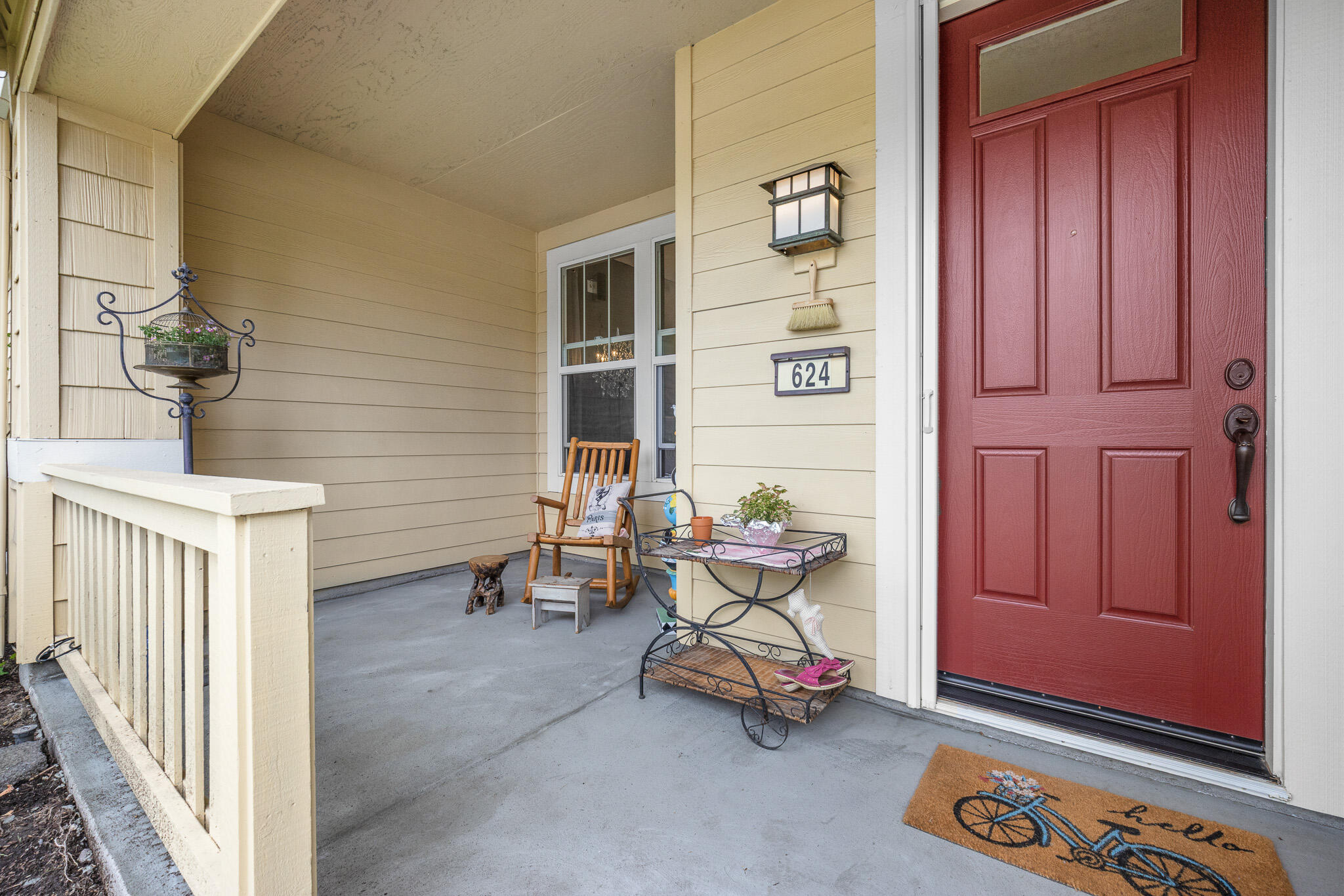 624 Southwest Hill Street Bend, OR 97702 - Photo 2 of 45 a view of a livingroom with furniture and windows