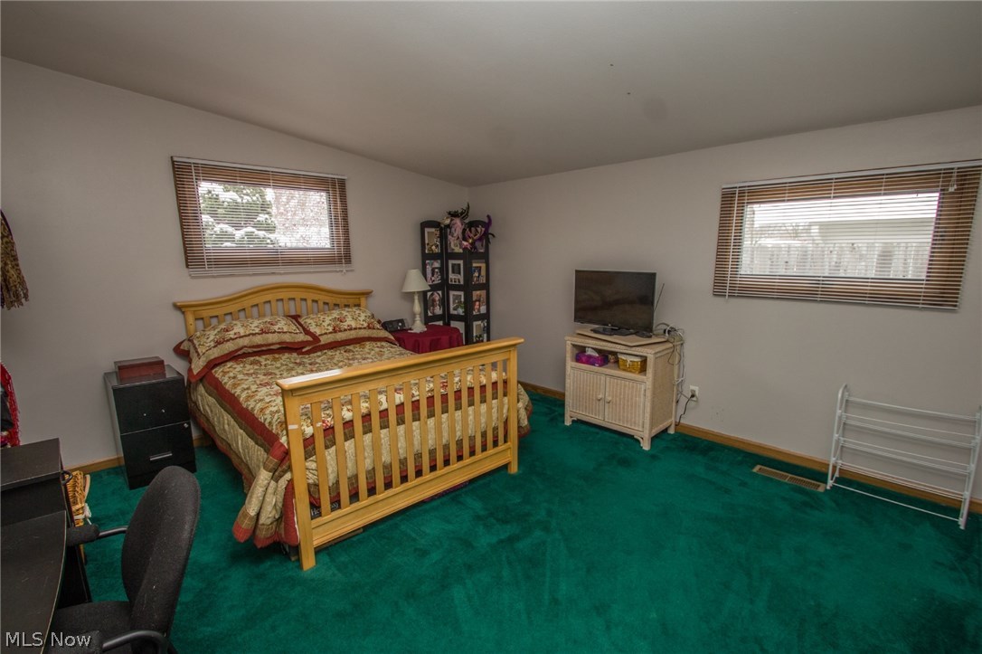 6389 Sherborn Road Parma Heights, OH 44130 - Photo 17 of 25