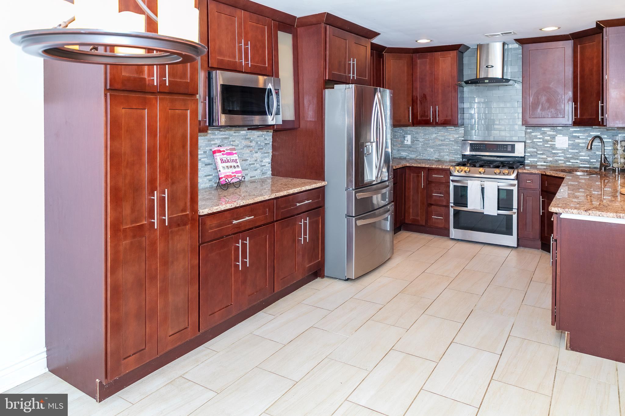 9674 Sandanne Road Philadelphia, PA 19115 - Photo 14 of 62