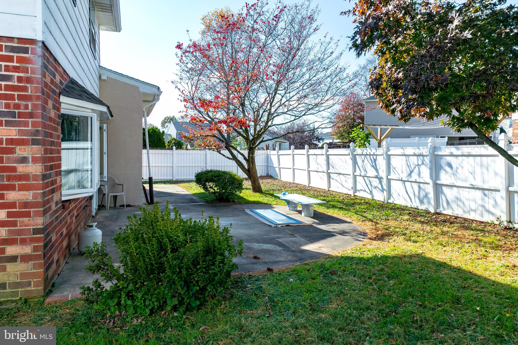 9674 Sandanne Road Philadelphia, PA 19115 - Photo 25 of 62