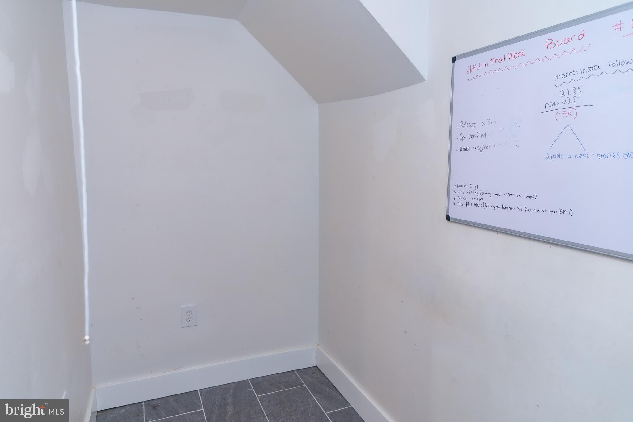 9674 Sandanne Road Philadelphia, PA 19115 - Photo 58 of 62