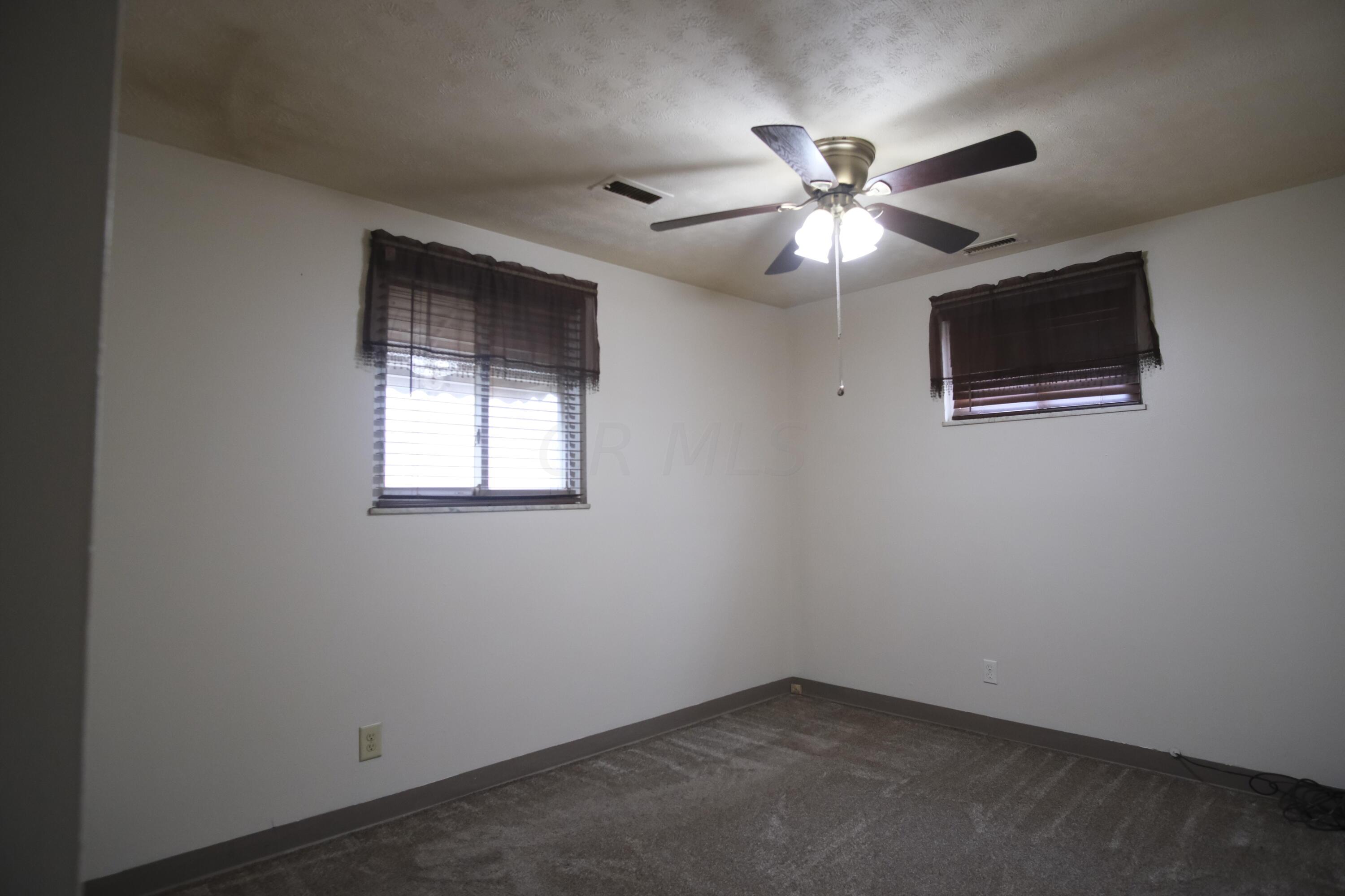 1692 Striebel Road Columbus, OH 43227 - Photo 12 of 18 _DSF1448