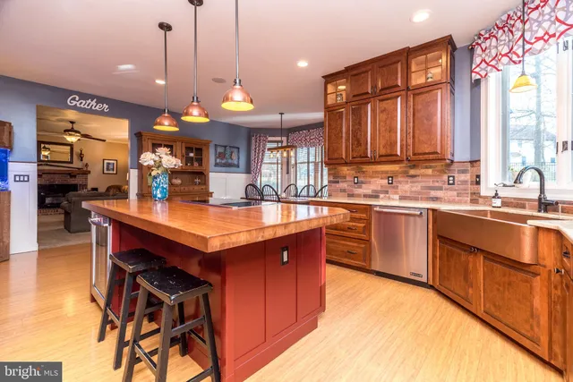 $899,000 | 141 Wentworth Drive, Lansdale, PA 19446