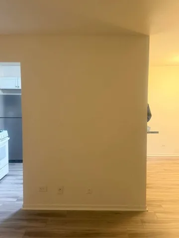 $2,400 | 287 Pembridge Lane, Unit B2, Schaumburg, IL 60193