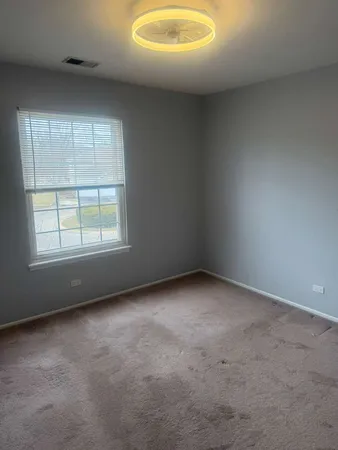 $2,400 | 287 Pembridge Lane, Unit B2, Schaumburg, IL 60193