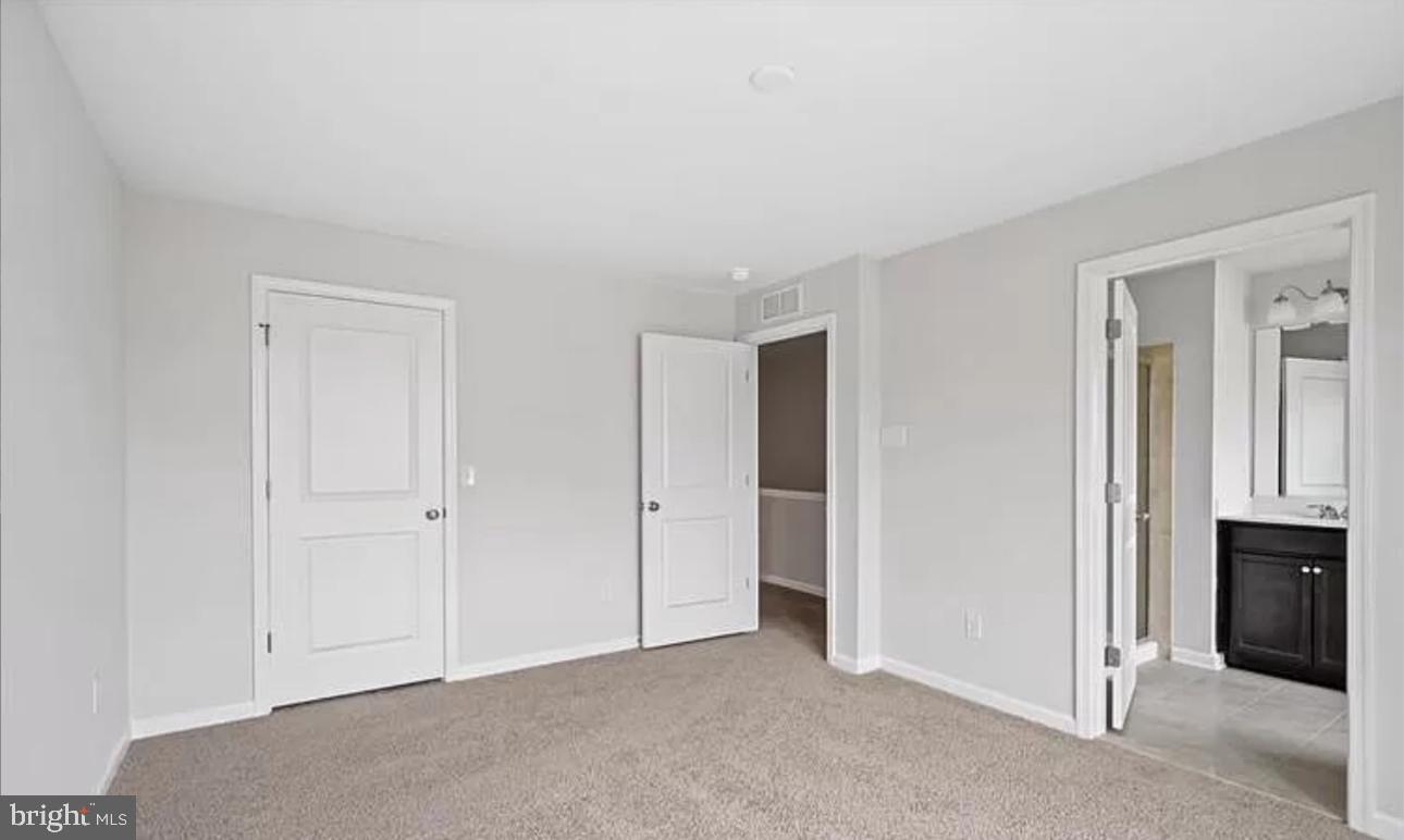 5 Verona Lane Mount Laurel, NJ 08054 - Photo 2 of 15