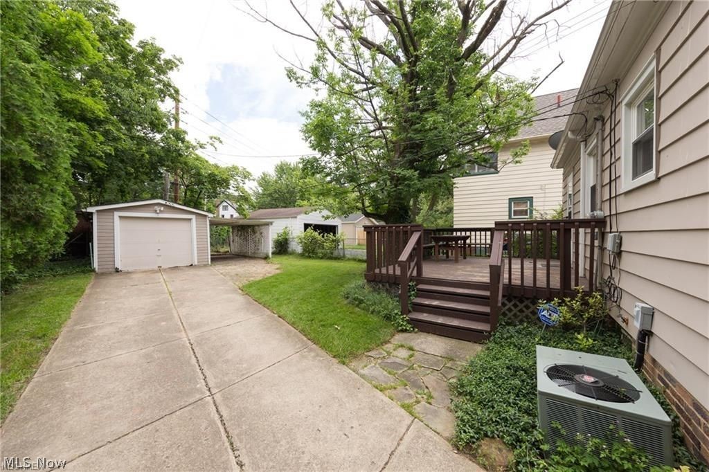 945 Rushleigh Road Cleveland Heights, OH 44121 - Photo 25 of 29