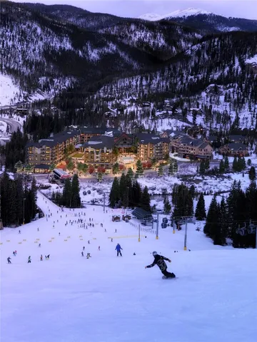 a sign that is on the wall of building