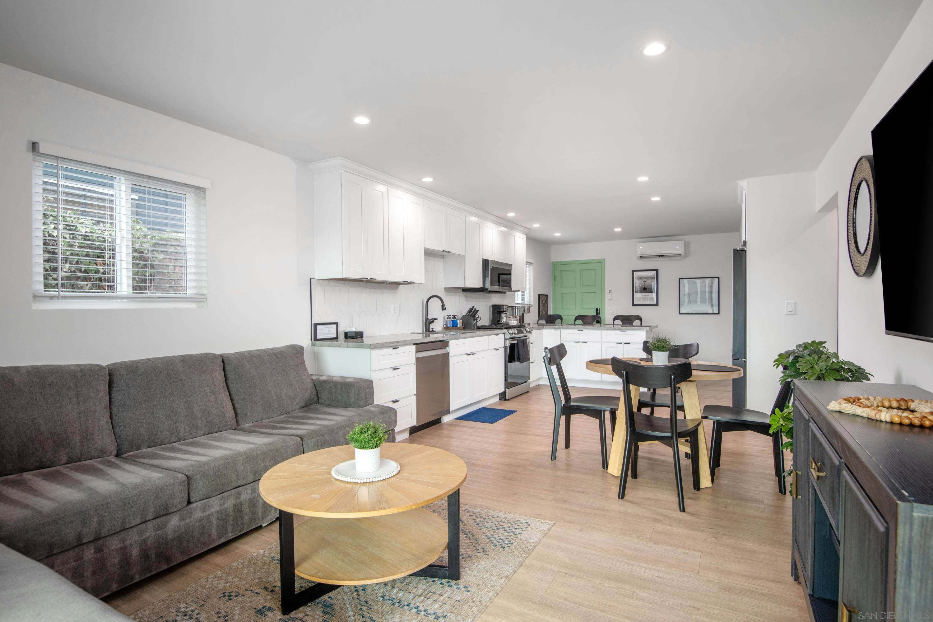 2138 Reed Avenue San Diego, CA 92109 - Photo 4 of 34