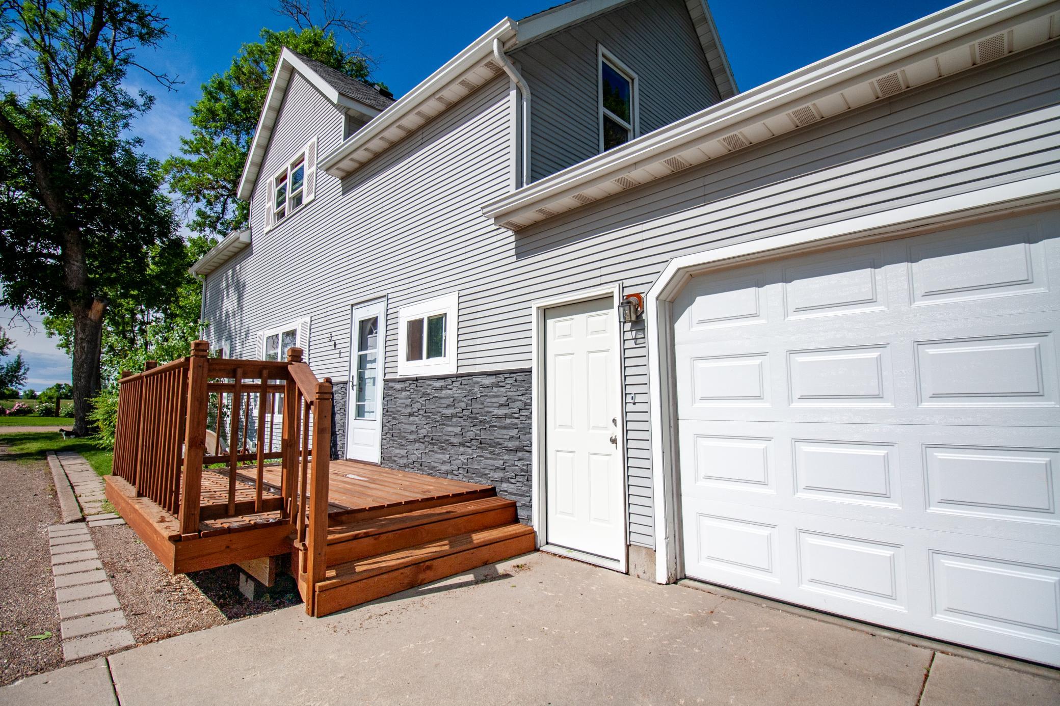 301 2nd Avenue Southwest Barnesville, MN 56514 - Photo 7 of 46