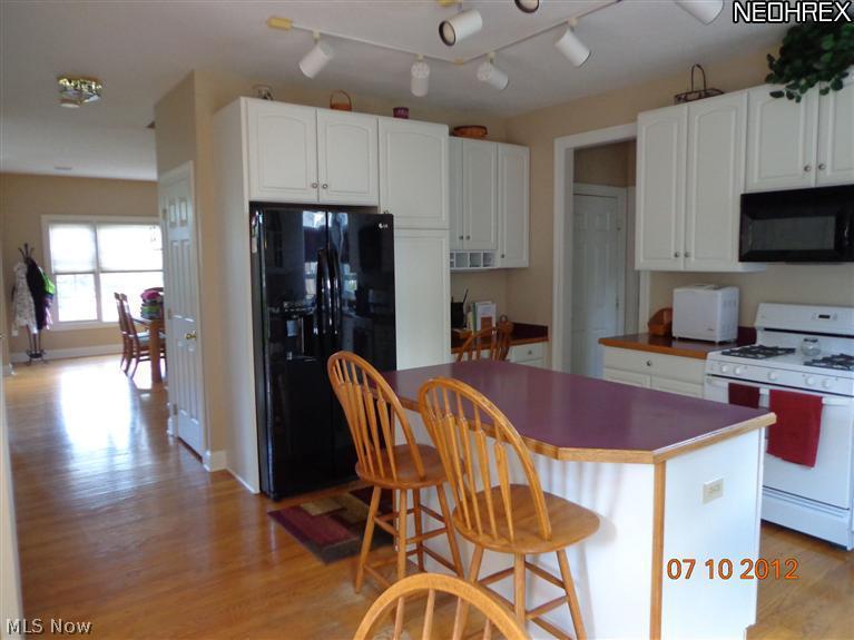 4792 Young Road Stow, OH 44224 - Photo 10 of 25