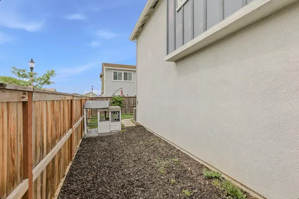 $549,000 | 724 Independence Avenue, Lincoln, CA 95648