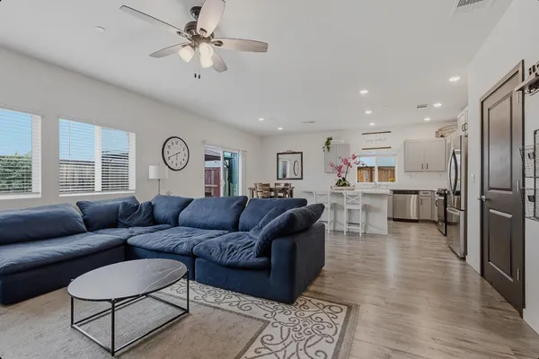 $549,000 | 724 Independence Avenue, Lincoln, CA 95648