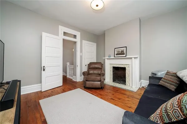 $1,900 | 108 Jefferson Street, Pittsburgh, PA 15212