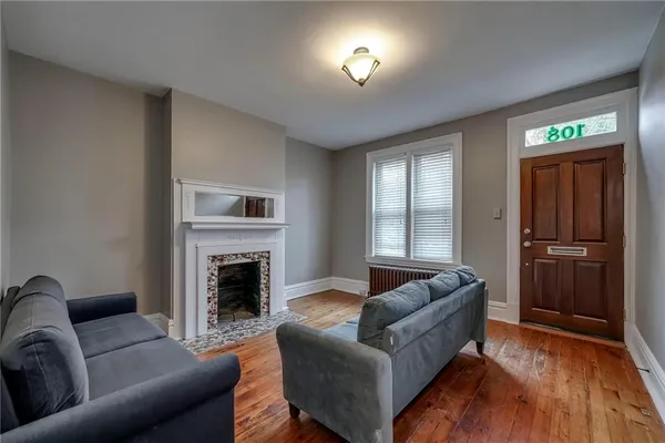 $1,900 | 108 Jefferson Street, Pittsburgh, PA 15212