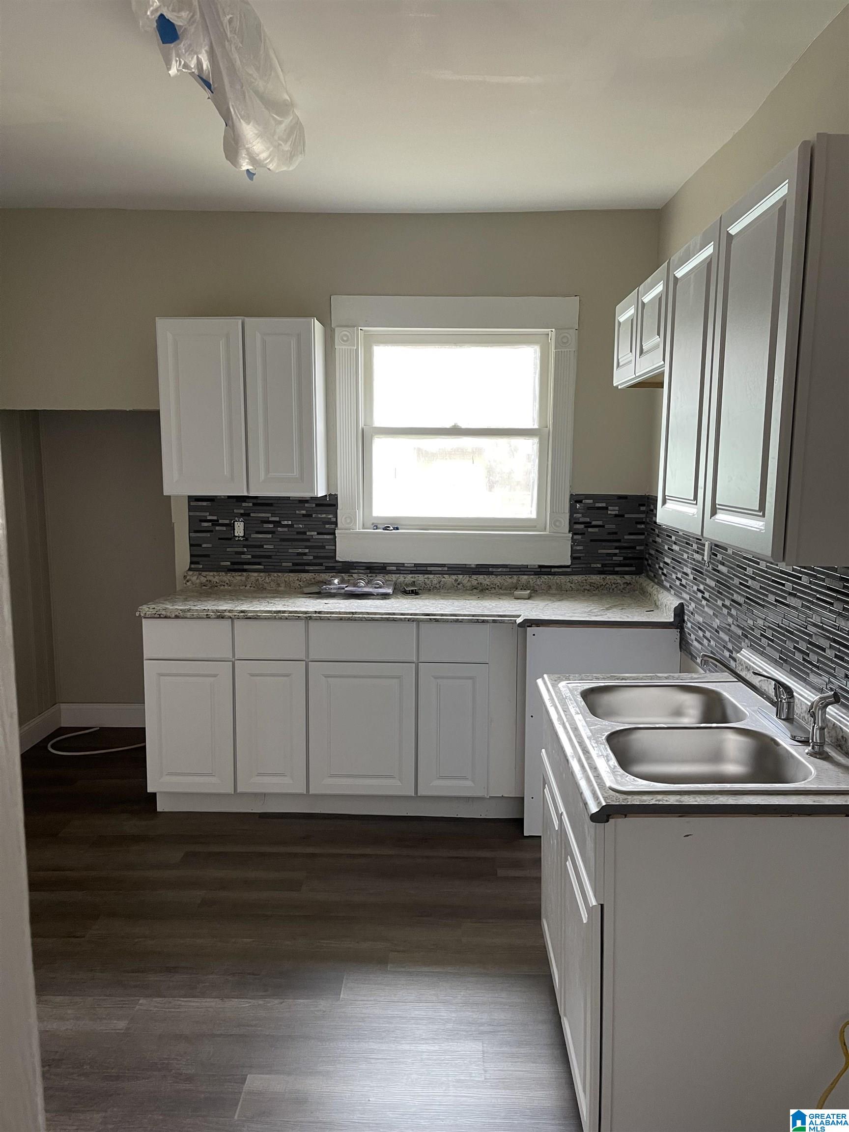2132 Pike Road Birmingham, AL 35218 - Photo 9 of 11