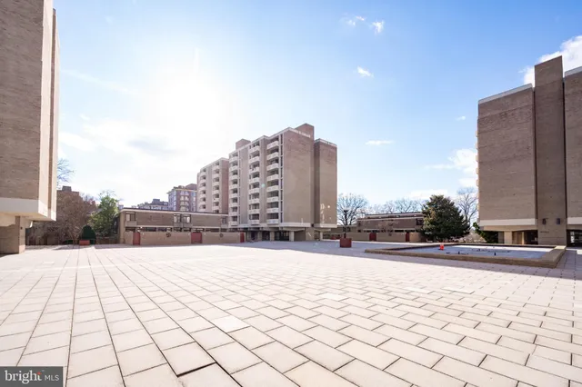 $3,100 | 429 N Street Southwest, Unit 705, Washington, DC 20024