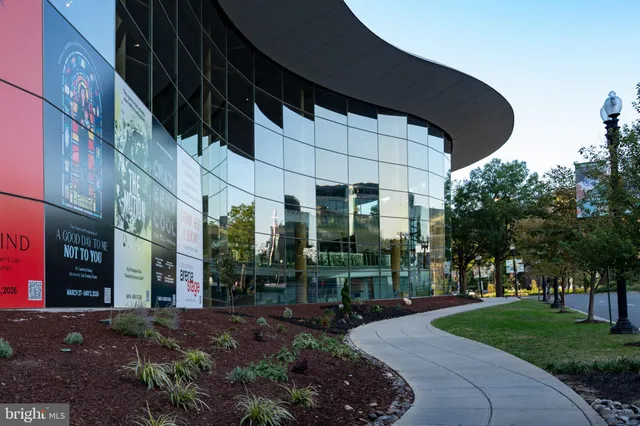 $3,100 | 429 N Street Southwest, Unit 705, Washington, DC 20024