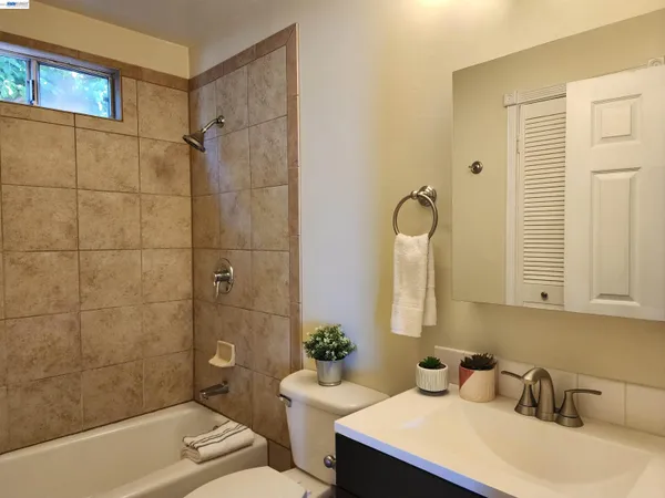 $999,000 | 43 Alan Drive, Pleasant Hill, CA 94523