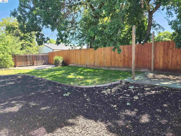 $999,000 | 43 Alan Drive, Pleasant Hill, CA 94523