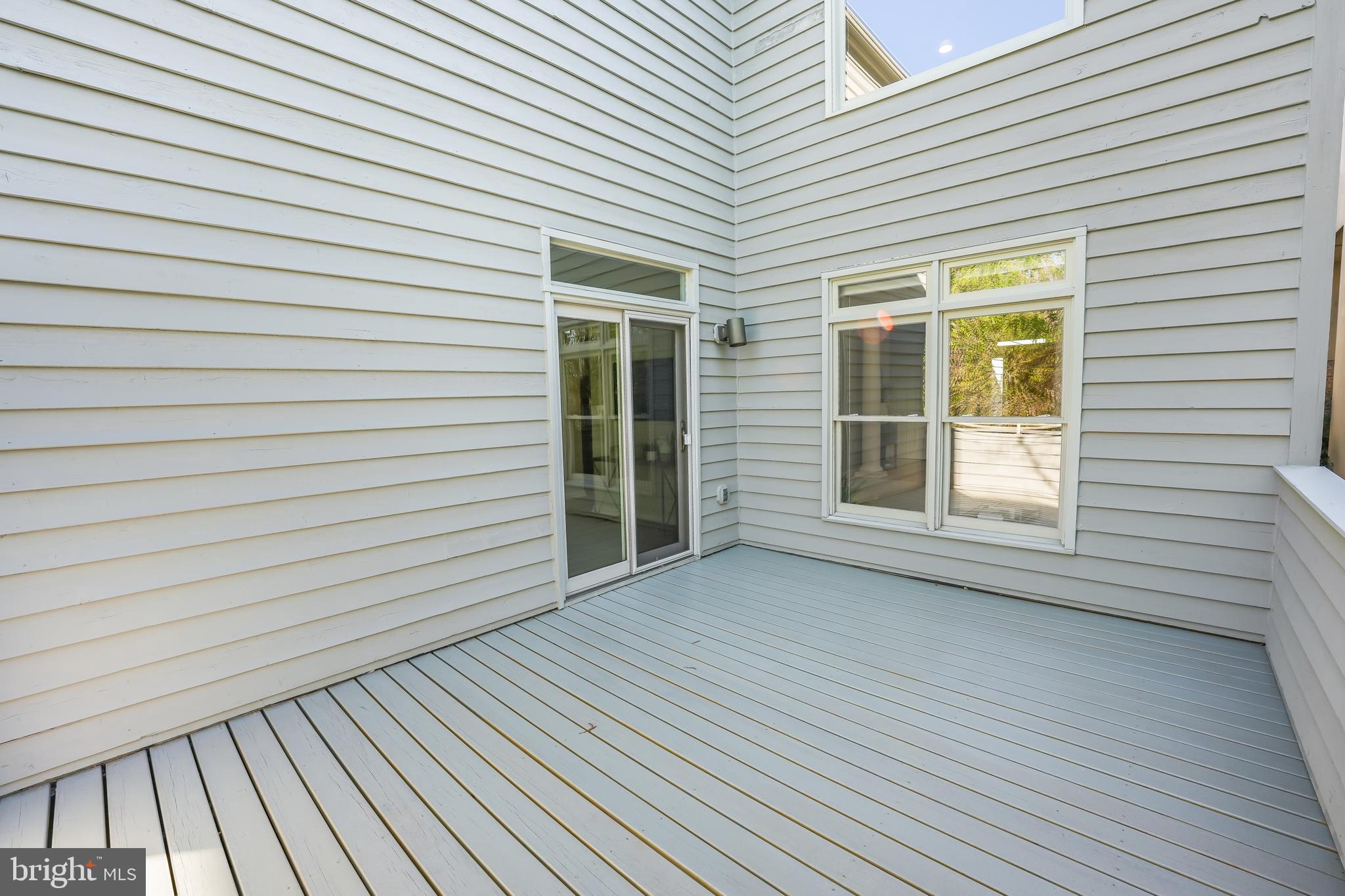 2004 Beacon Place Reston, VA 20191 - Photo 40 of 51 Gallery Image 40
