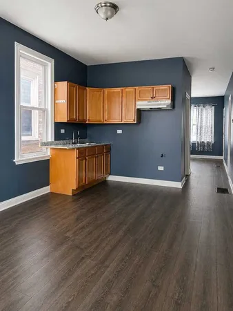 $1,500 | 2114 West 51st Street, Unit 1, Chicago, IL 60609