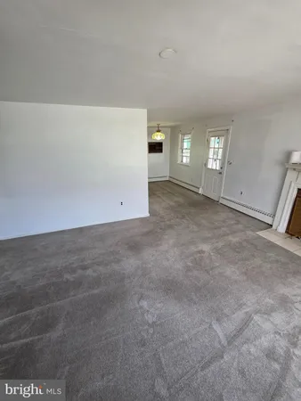 $2,185 | 926 Green Lane, Secane, PA 19018