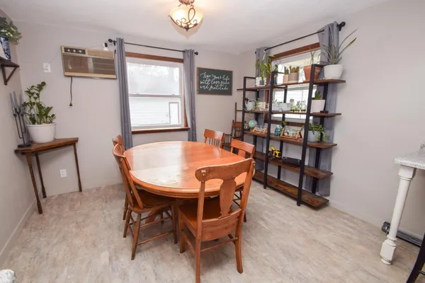 $189,900 | 1409 Lakeland Drive Northeast, Willmar, MN 56201