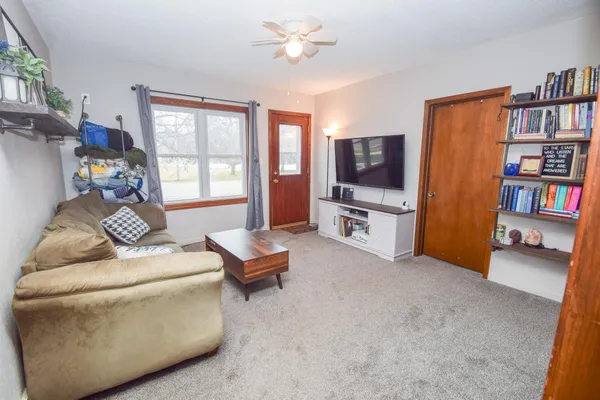 $189,900 | 1409 Lakeland Drive Northeast, Willmar, MN 56201