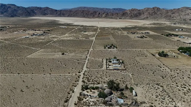 $24,500 | 754 Ivanhoe Road, Lucerne Valley, CA 92356