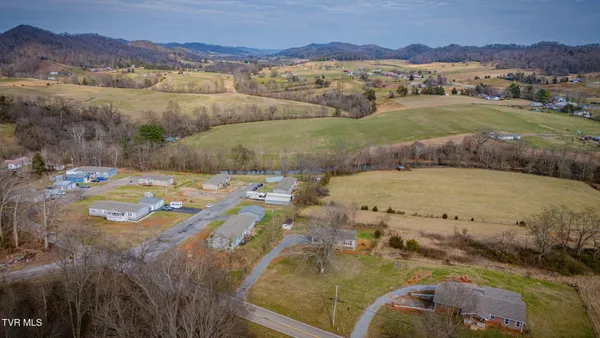 $279,000 | 192 Meadow View Road, Rogersville, TN 37857