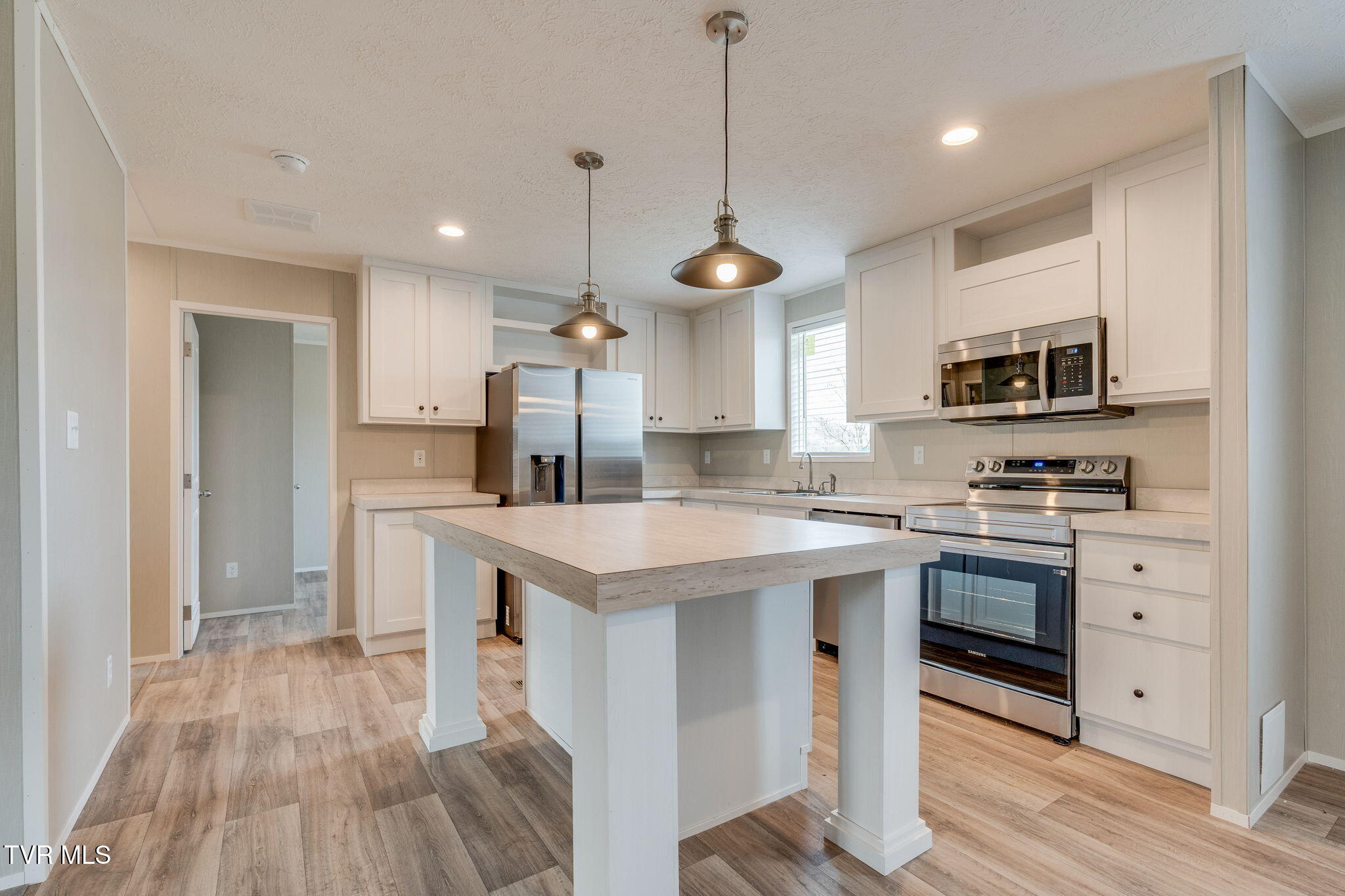 192 Meadow View Road Rogersville, TN 37857 - Photo 8 of 31 008