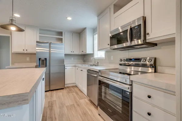 $279,000 | 192 Meadow View Road, Rogersville, TN 37857