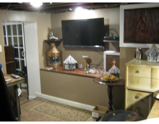 139 Barnard Road Worcester, MA 01605 - Photo 13 of 36 Gallery Image 13