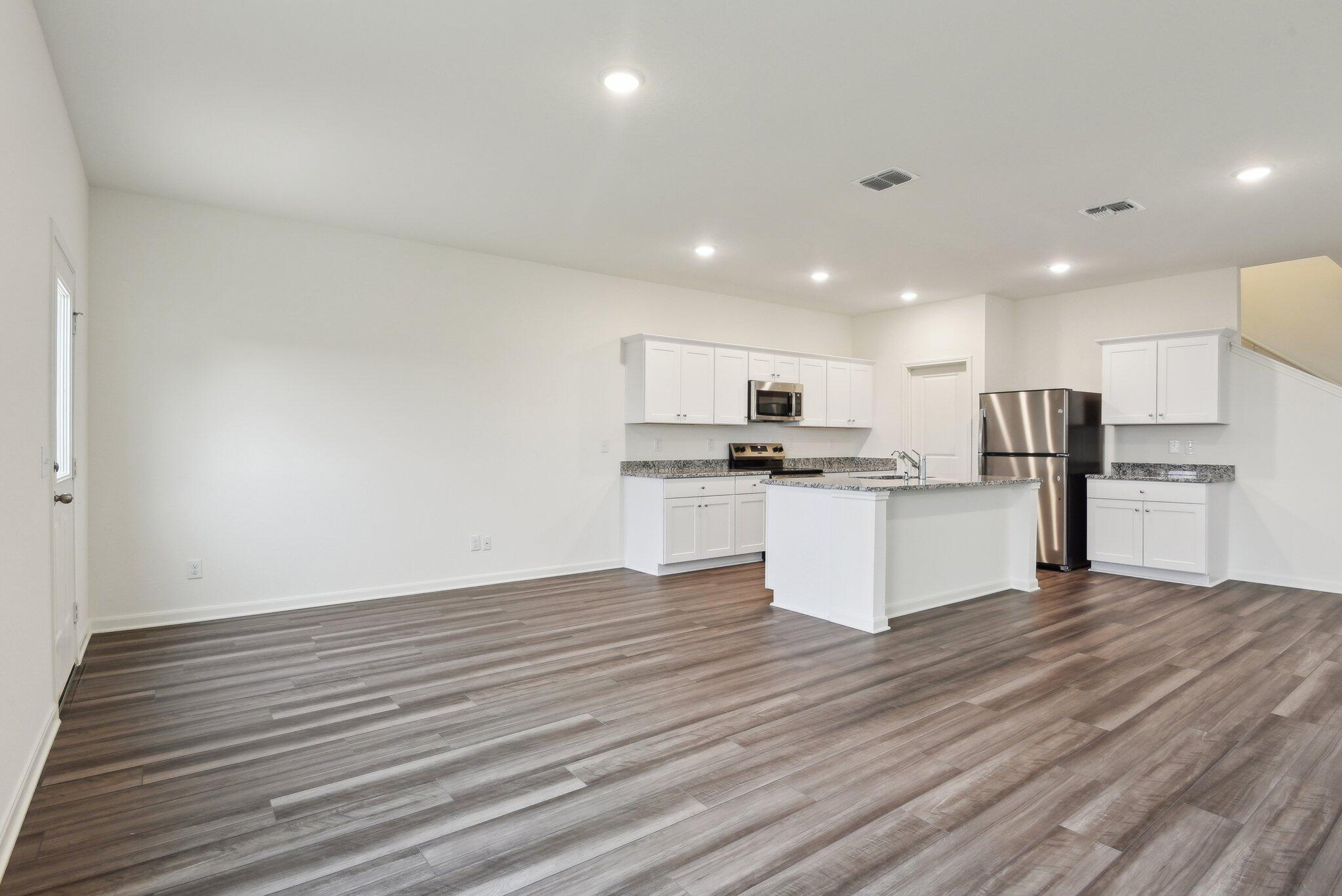 8867 Salamander Road, Unit 5 North Charleston, SC 29406 - Photo 12 of 13 Ross Vacant3