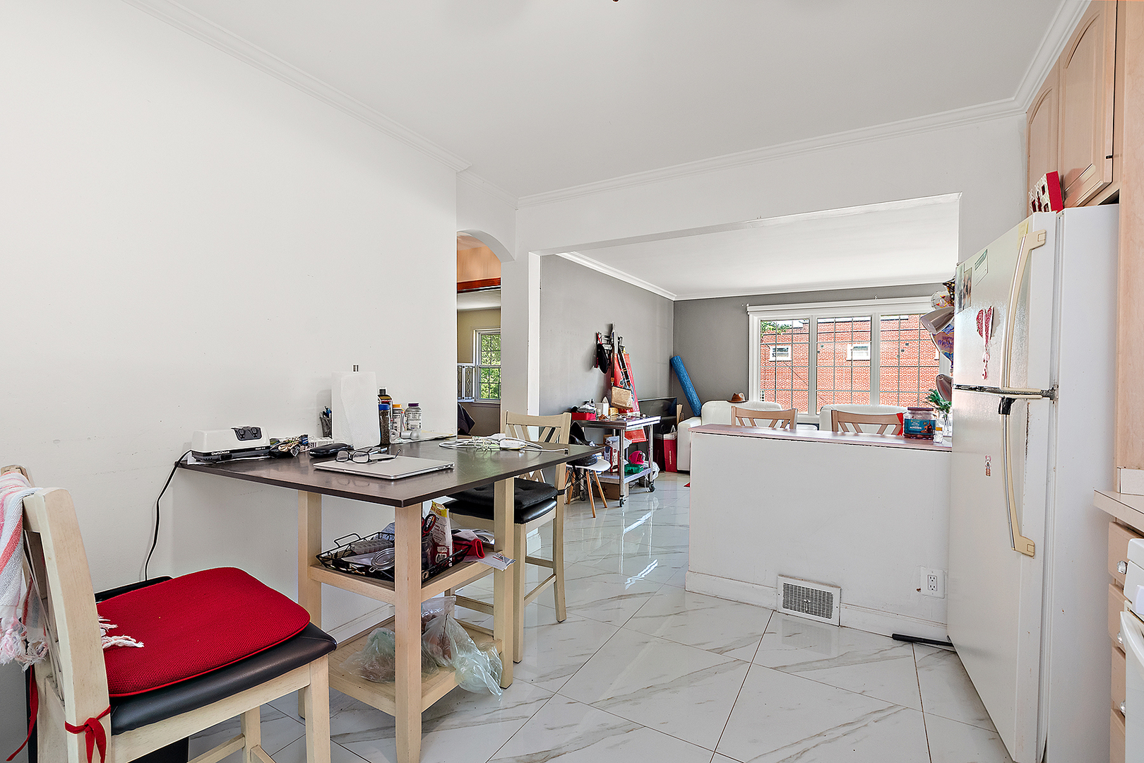 8420 Archer Avenue Willow Springs, IL 60480 - Photo 11 of 33 a view of a workspace with furniture