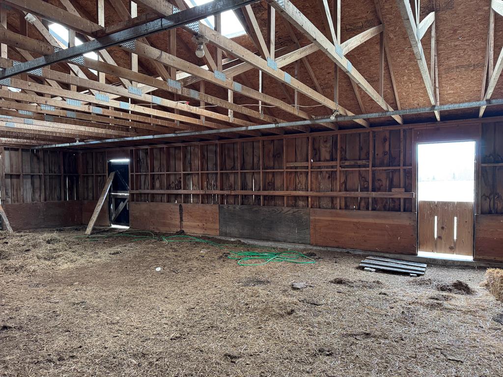 987 Town Line Road Washington Island, WI 54246 - Photo 17 of 51 Arena in animal barn