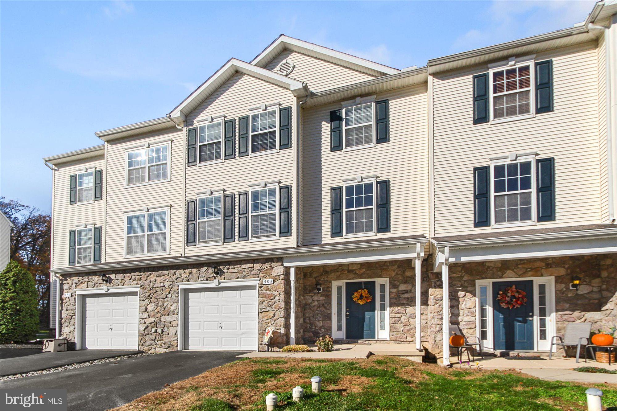 483 Marion Road York, PA 17406 - Photo 2 of 28 Gallery Image 2