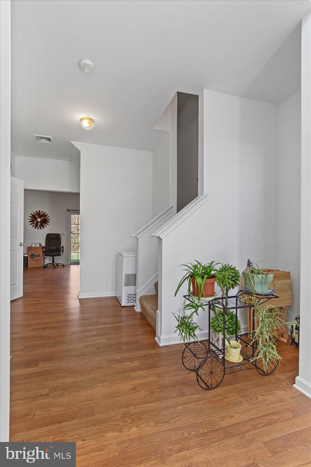 483 Marion Road York, PA 17406 - Photo 4 of 28 Gallery Image 4