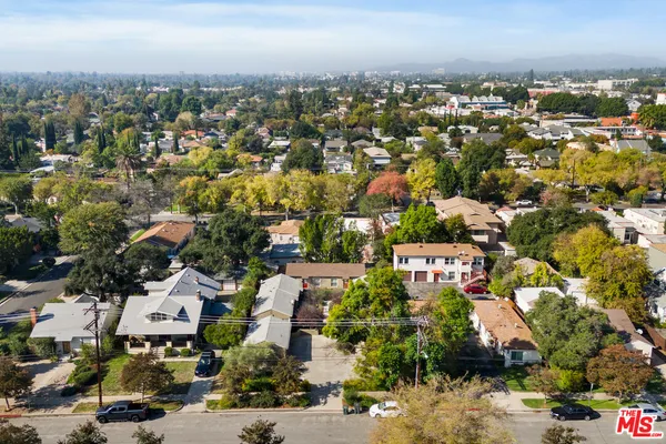 an aerial view of multiple house