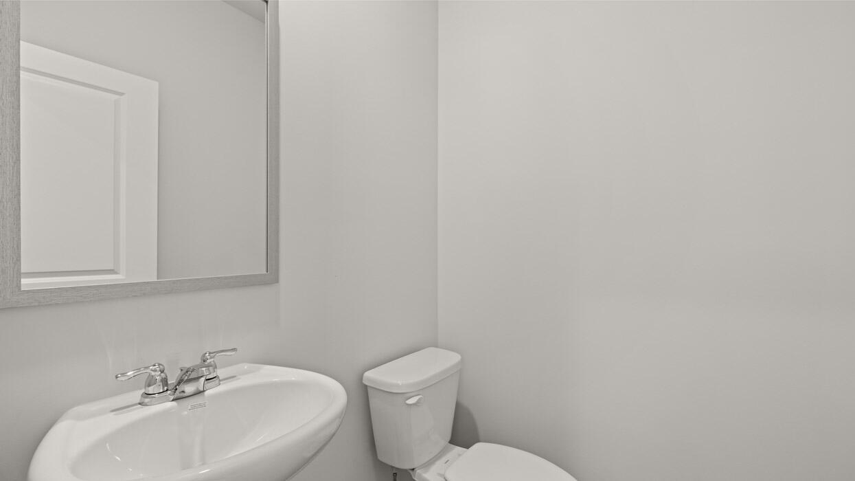 902 Raghorn Road Grovetown, GA 30813 - Photo 11 of 53 Main level powder room