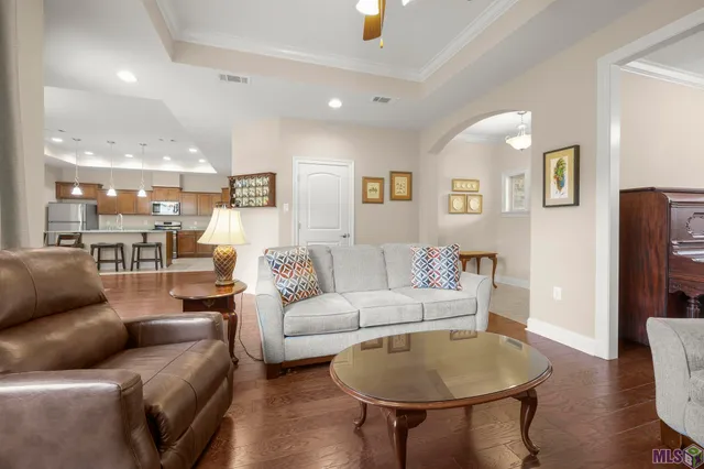 $305,000 | 7111 Village Maison Court, Unit 23, Baton Rouge, LA 70809