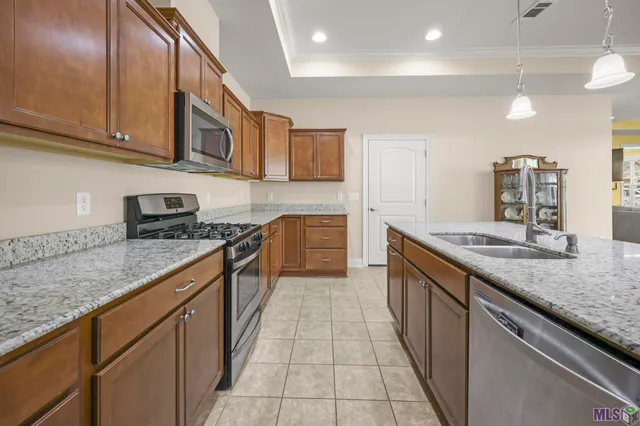 $305,000 | 7111 Village Maison Court, Unit 23, Baton Rouge, LA 70809