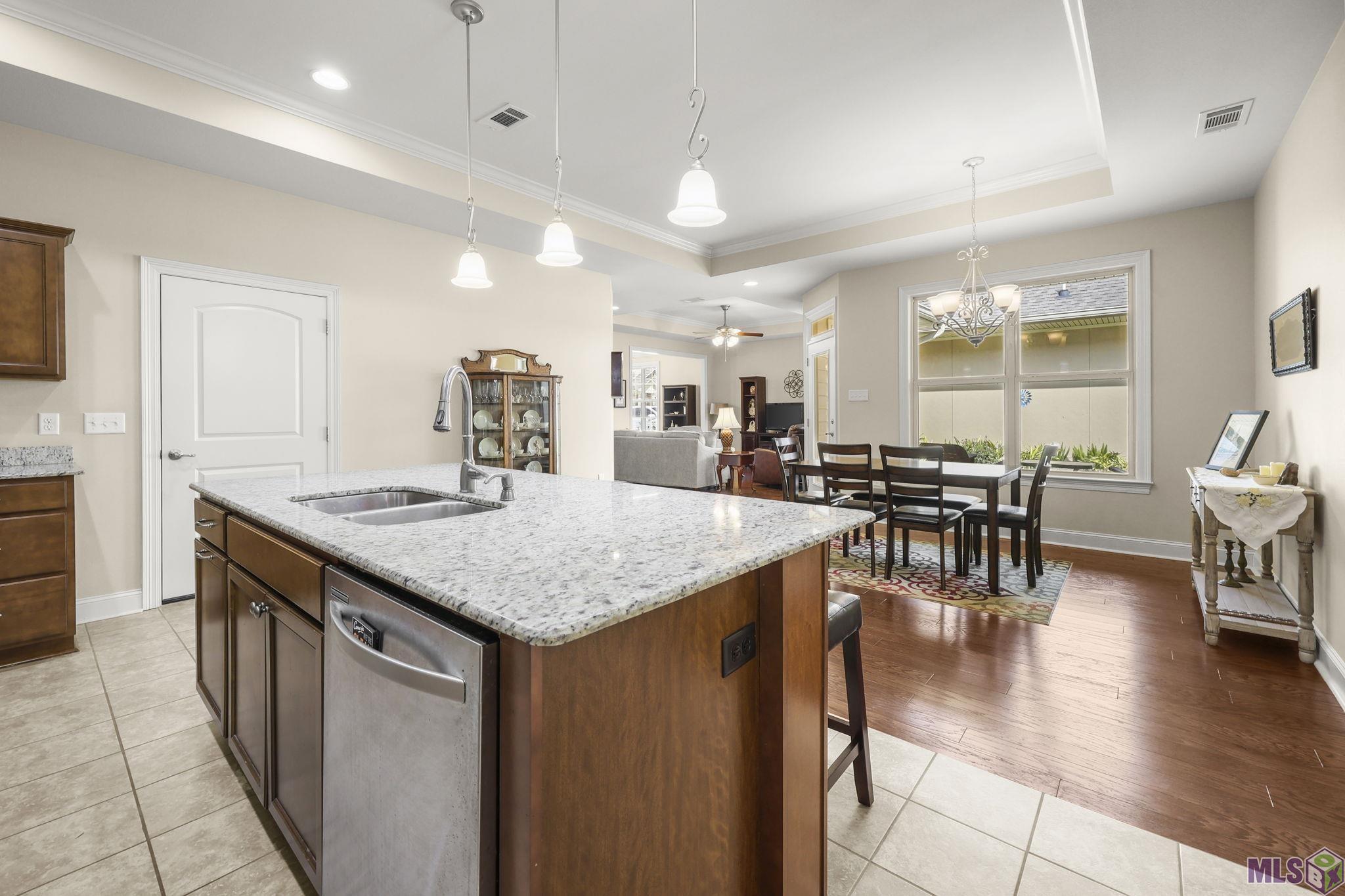 7111 Village Maison Court, Unit 23 Baton Rouge, LA 70809 - Photo 9 of 21