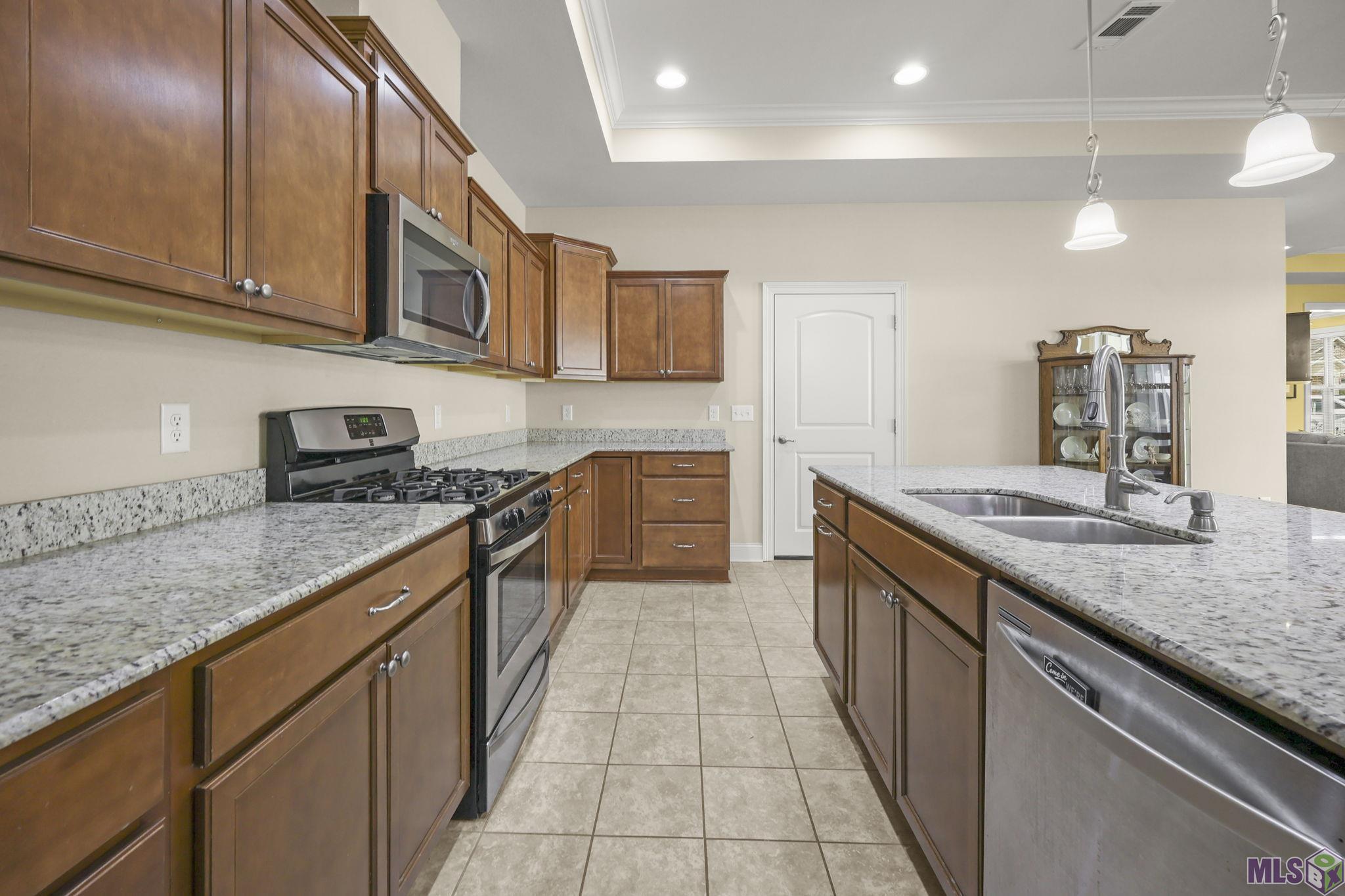 7111 Village Maison Court, Unit 23 Baton Rouge, LA 70809 - Photo 9 of 22