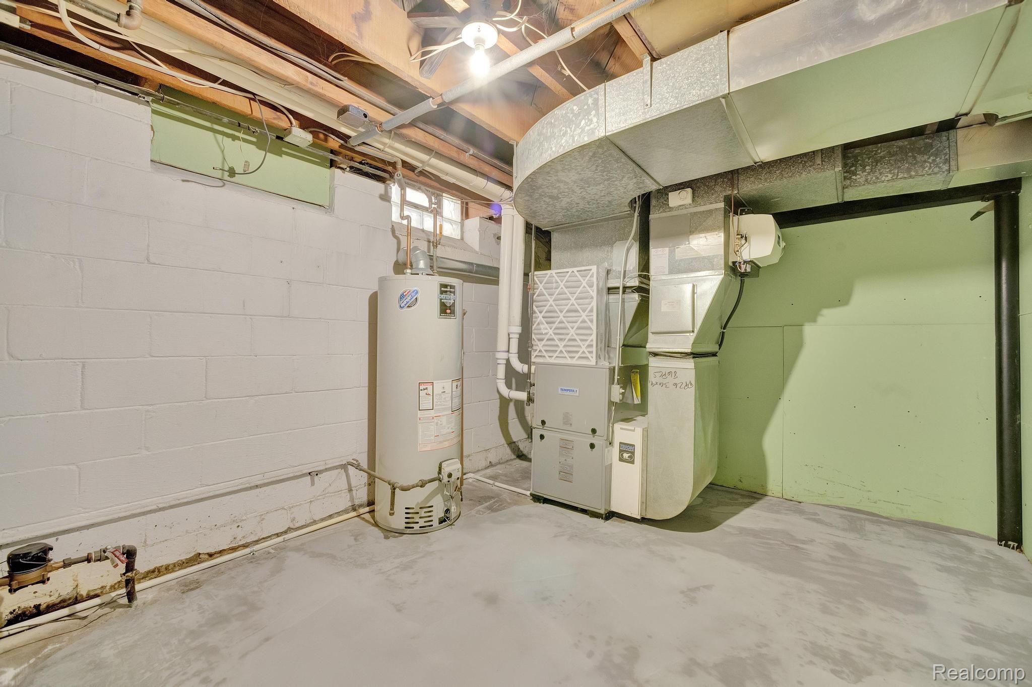 14718 Inkster Road Redford, MI 48239 - Photo 25 of 33 Gallery Image 25