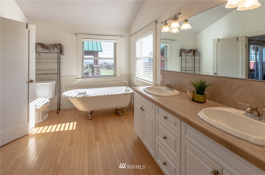 671 H Street Road Lynden, WA 98264 - Photo 24 of 39